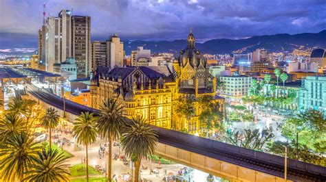 how to get to medellin colombia